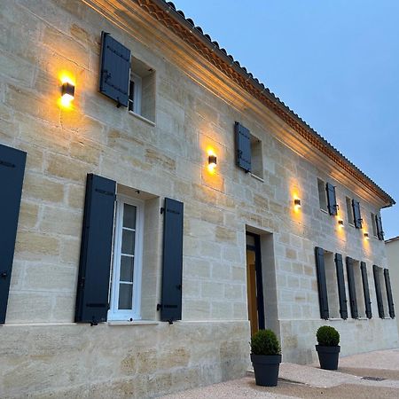 Dynastie - Le Repaire De Maltus "Gites & Spa" Lussac  Exterior photo